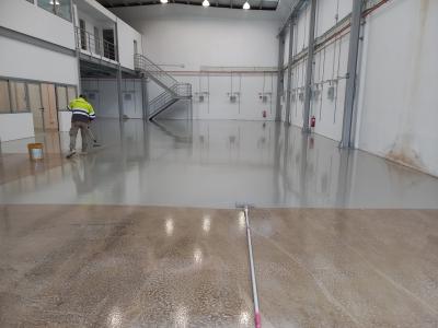 pintura de poxi industrial para naves